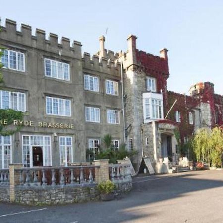 Ryde Castle By Greene King Inns ภายนอก รูปภาพ