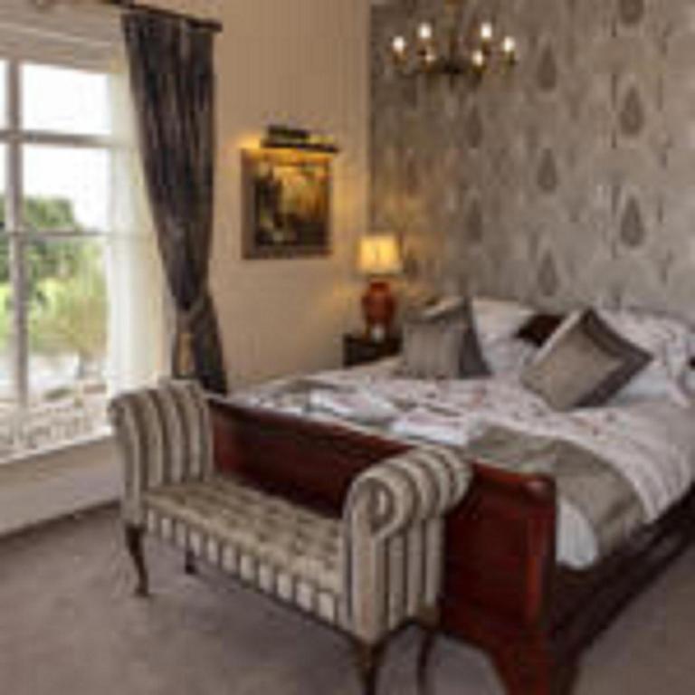 Ryde Castle By Greene King Inns ภายนอก รูปภาพ